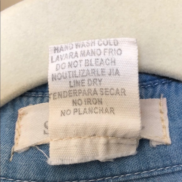 ♻️ Chambray Studded Snap Button Down Shirt - Picture 6 of 8